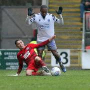 George Marsh battles with Callum Harriot (pic Simon O'Connor)