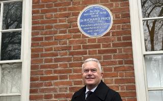 Huw Edwards unveiled the blue plaque on Wednesday (February 22)